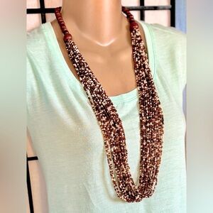 Elegant Beaded Necklace in Brown and Cream